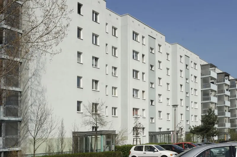 Renovierungsbedürftige 1 Zimmer Wohnung — photo 1